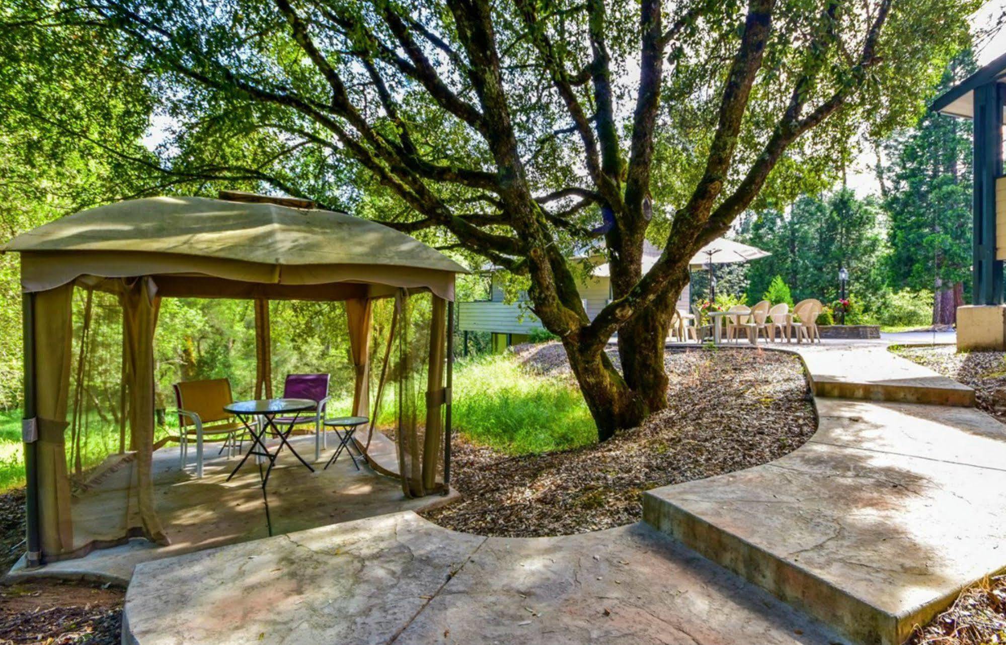 Somerset Lucinda'S Country Inn المظهر الخارجي الصورة